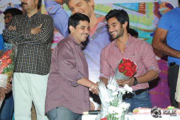 Aadi Birthday Celebrations With Pyaar Mein Padipoyane Team